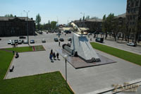 Памятник самолету на Бульваре Шевченко (Запорожье)