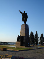 Памятник Ленину (порт Ленина)